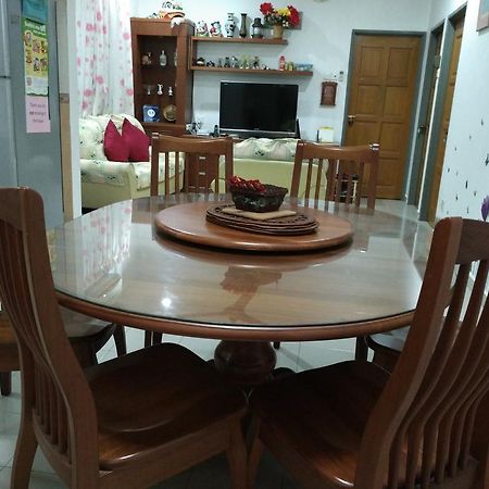Cozy Mount Erskine Homestay George Town Exterior photo